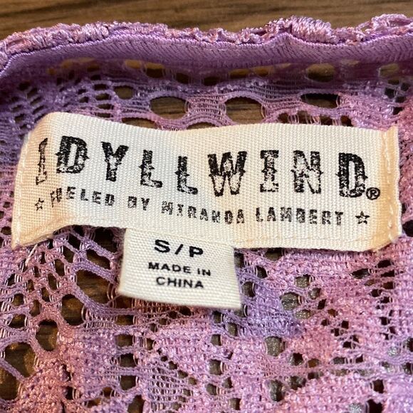 Idyllwind Women’s Purple Top - Picture 3 of 3